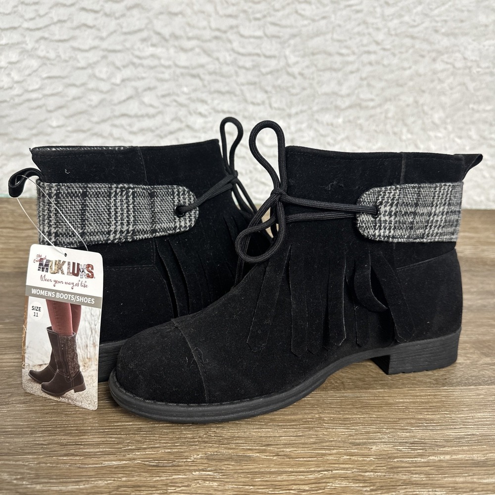 Muk Luks Water Resistant Fringe Ankle Boots Plaid Black Womens 11 NWT Cozy Cabin